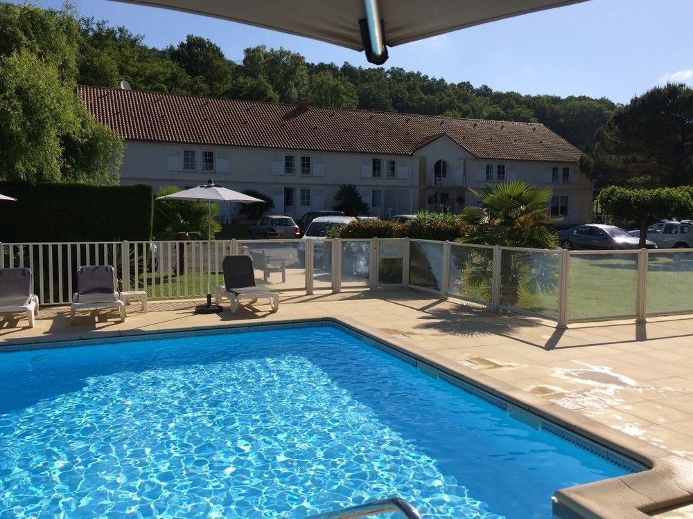 Hotel Le Relais Des Champs Eugenie-les-Bains Buitenkant foto