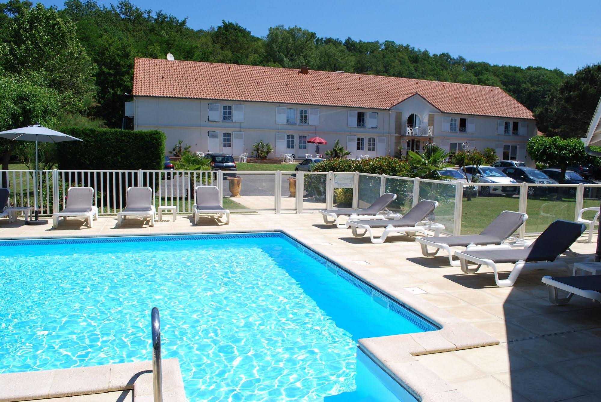 Hotel Le Relais Des Champs Eugenie-les-Bains Buitenkant foto